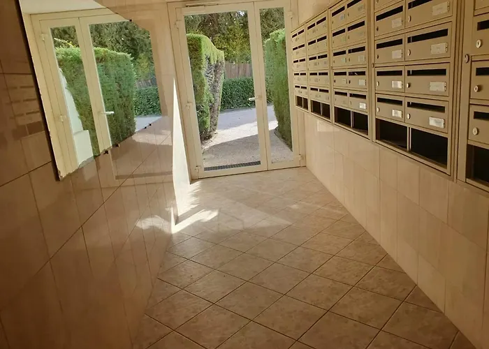 Moderne Avec Vue A * Cannes